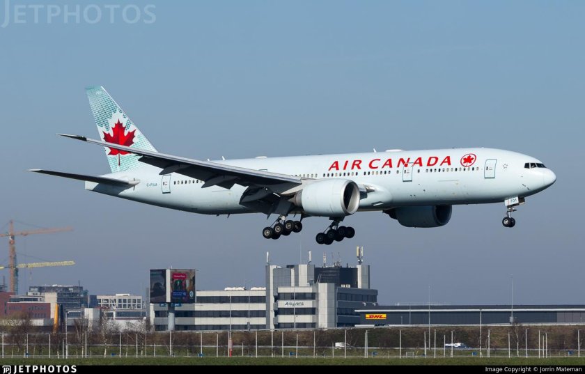 Air Canada 777
