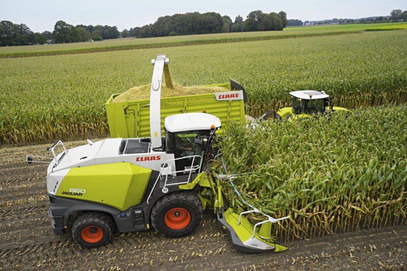 Комбайн CLAAS для силоса