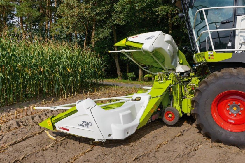 Комбайн Ягуар 950