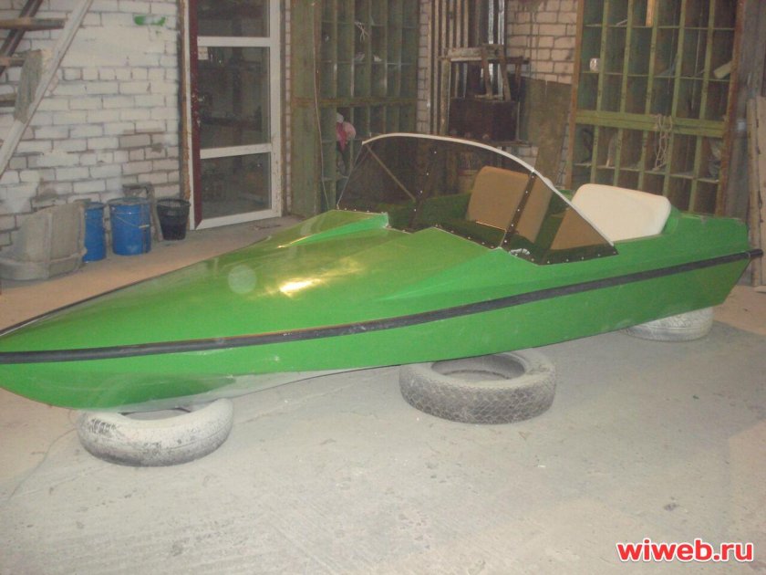 Катер Тритон