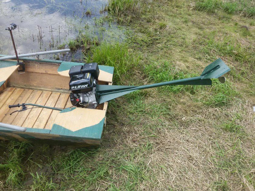 Подвесной Лодочный мотор болотоход Бурлак