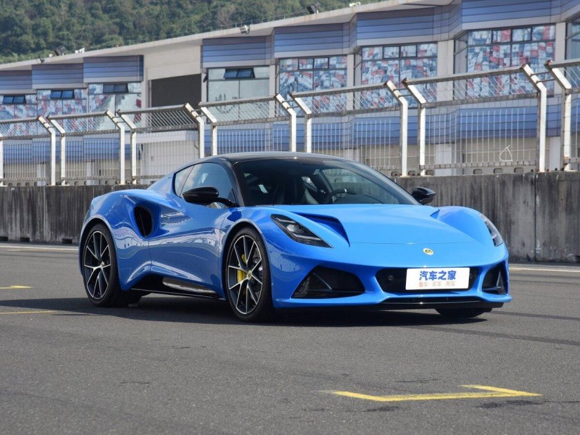 Лотус Эмира