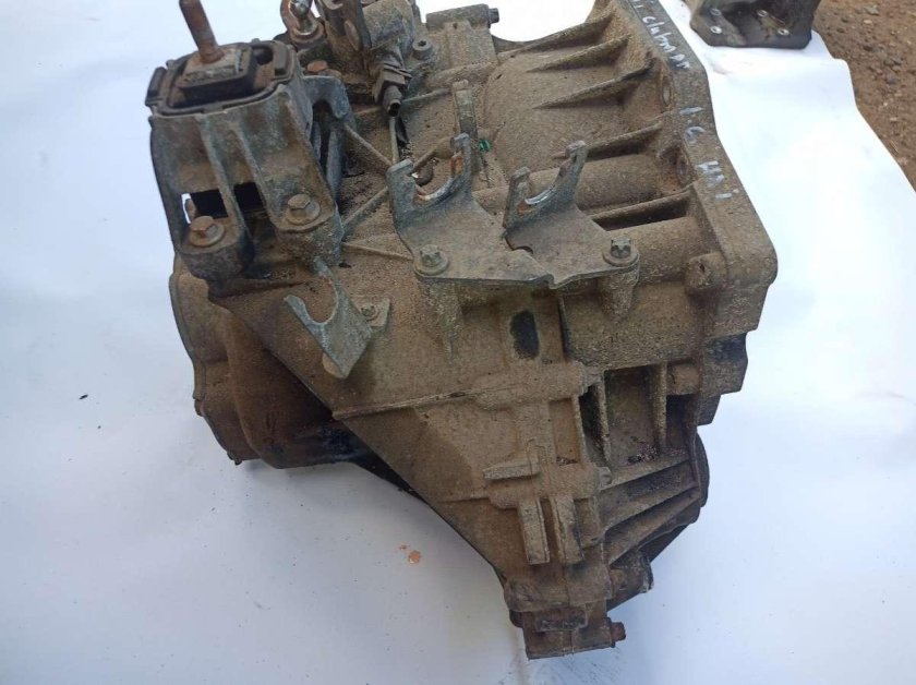 КПП Тойота Карина е 1.6