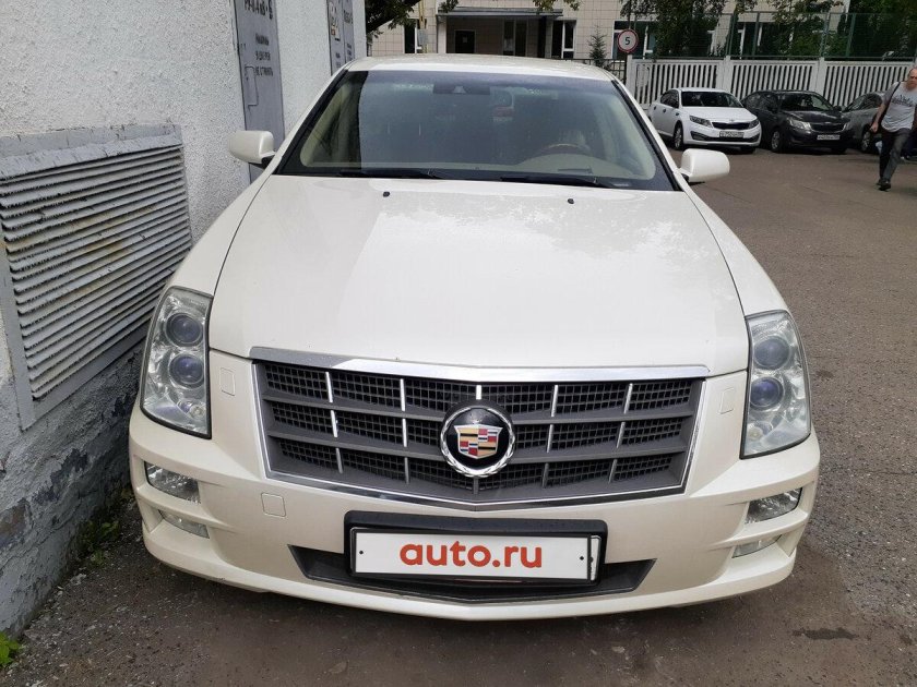 Кадиллак STS 4.6 2008
