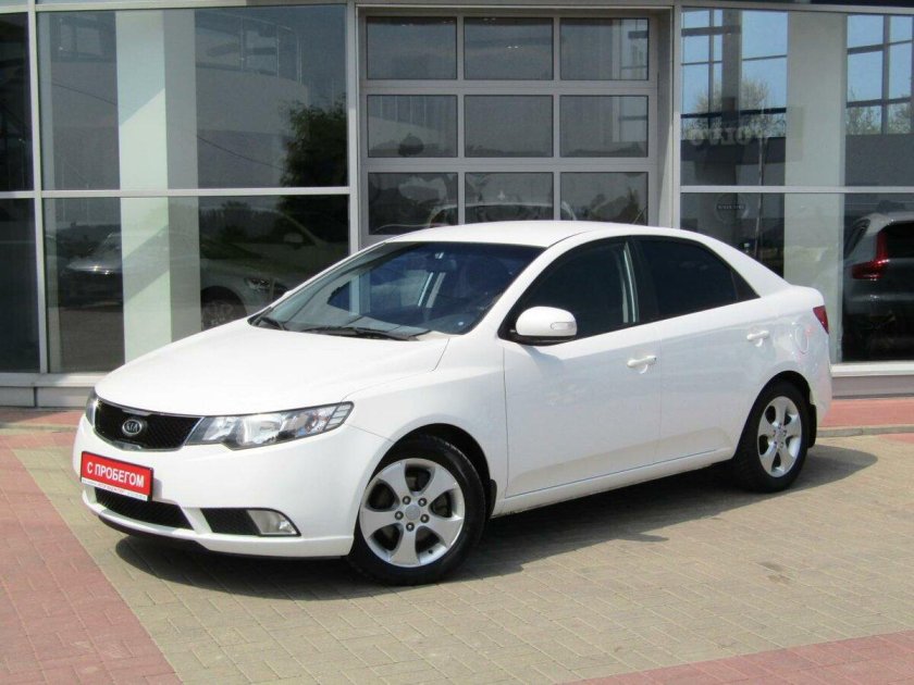 Киа Церато 2010 белая
