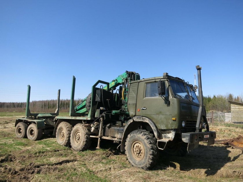 КАМАЗ 4310 лесовоз