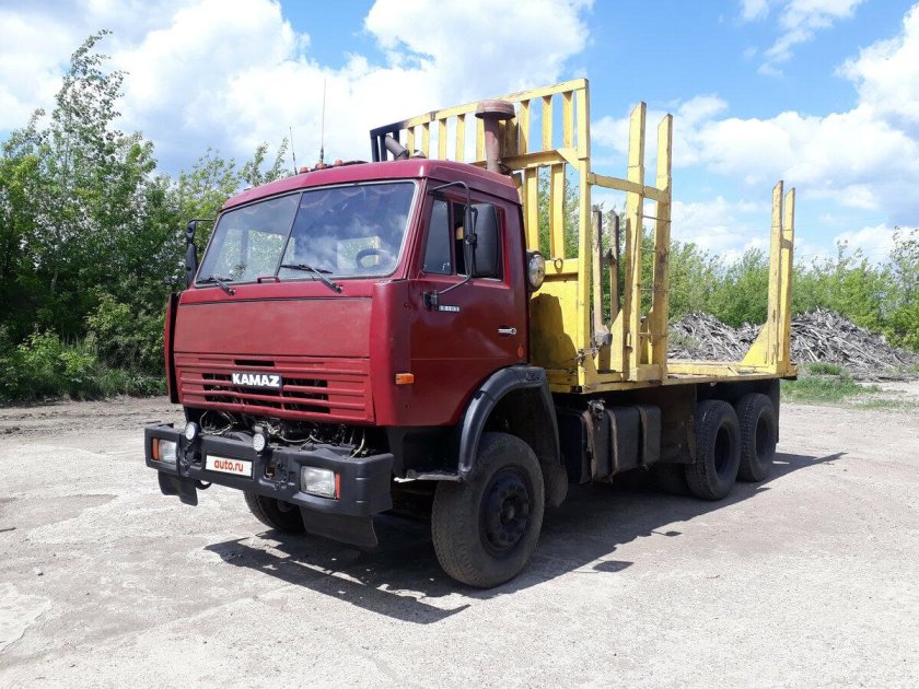 КАМАЗ 53212 лесовоз