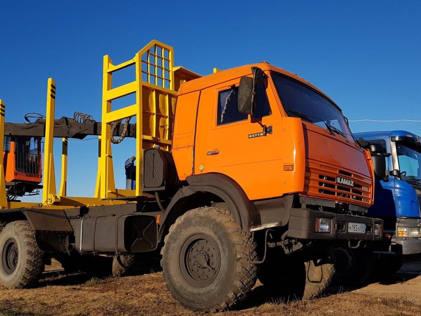КАМАЗ 43118 сортиментовоз