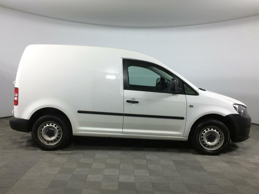 Фольксваген Кадди белый