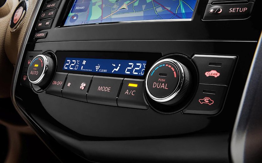 Nissan x-Trail двухзонный климат контроль