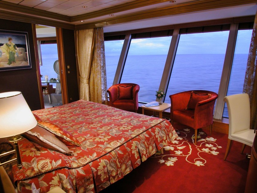 Каюта Люкс на круизном лайнере