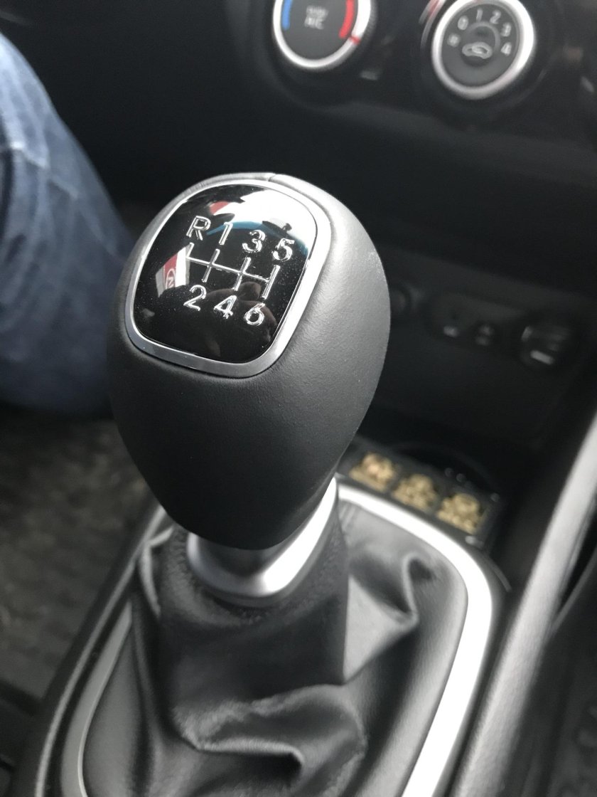 Kia Rio 6 ступенчатая коробка