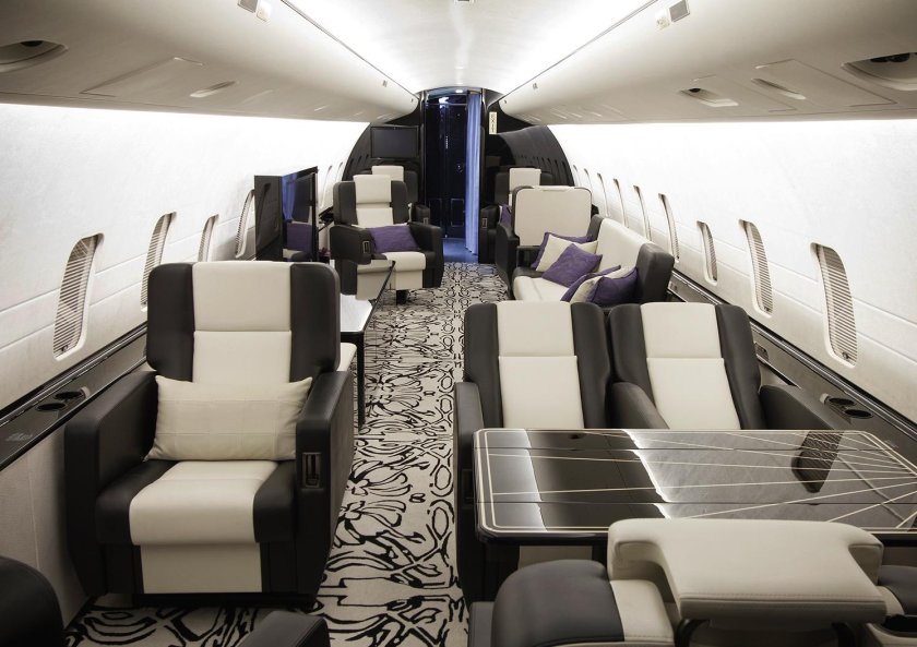 CRJ 200 самолет салон