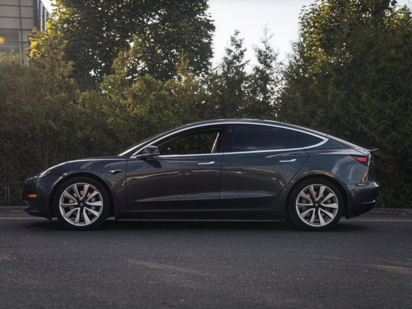 Tesla model s 2013
