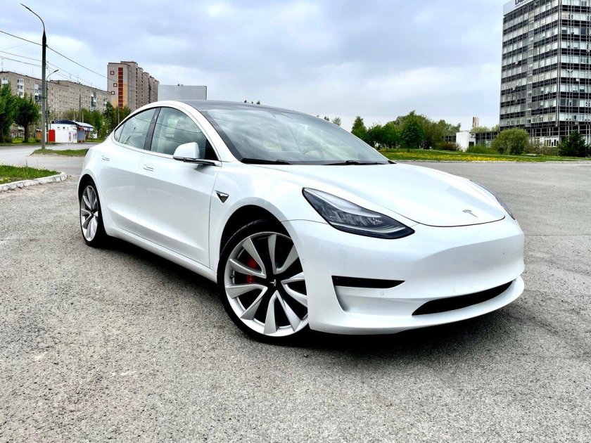 Tesla model 3 Performance