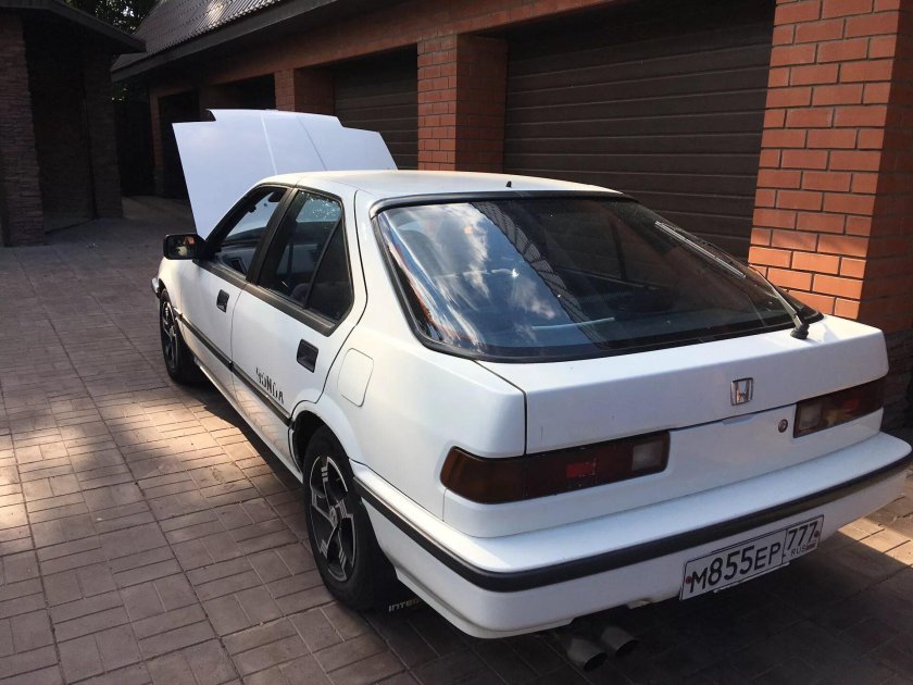 Honda Integra 1 поколение