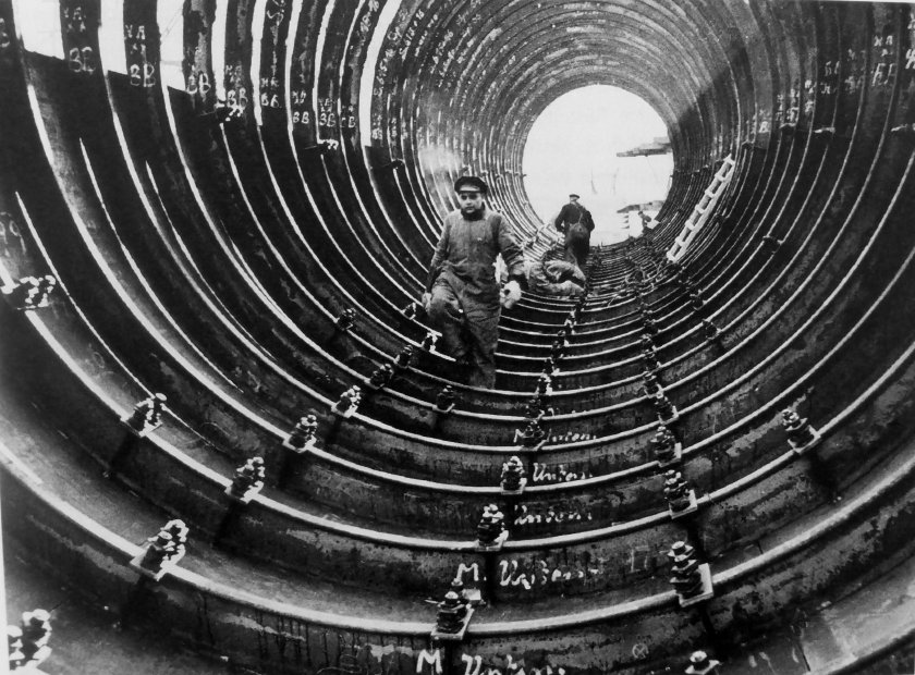 Шпангоут подводной лодки