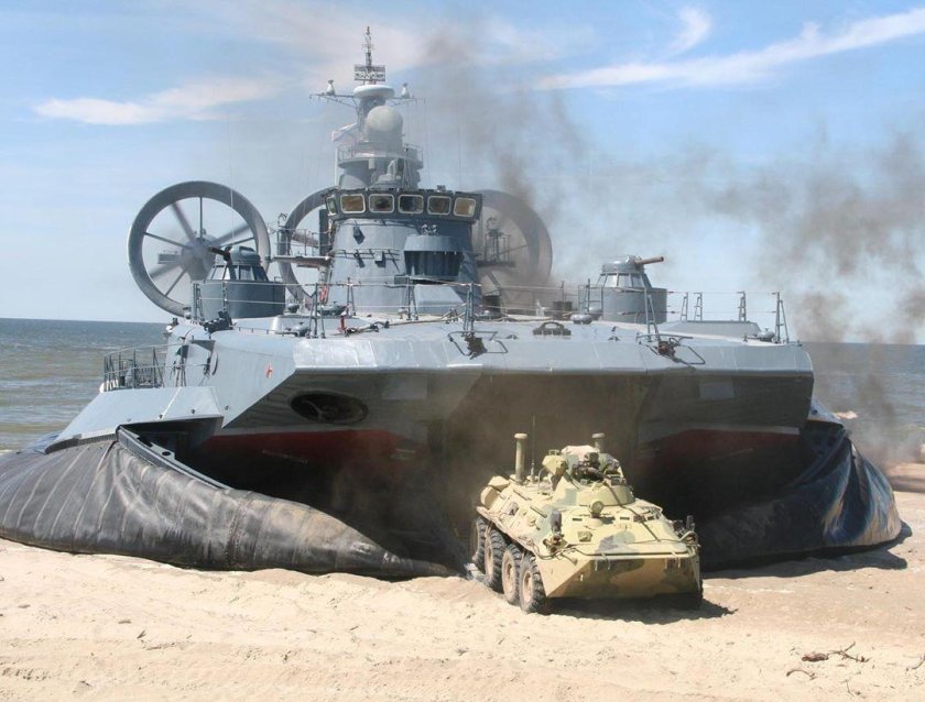 Малый десантный корабль ЗУБР