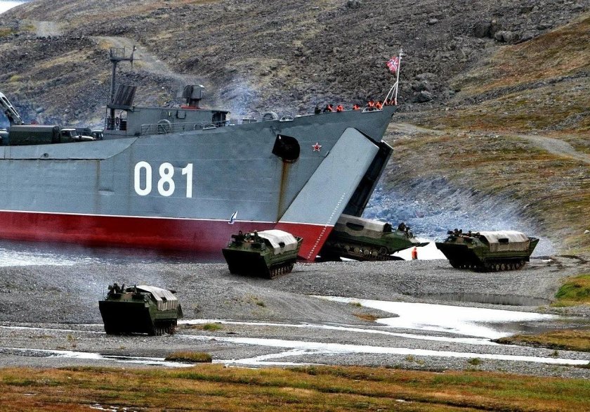 БДК Николай Вилков Камчатка