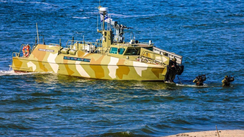 Мобильная оборона морского побережья