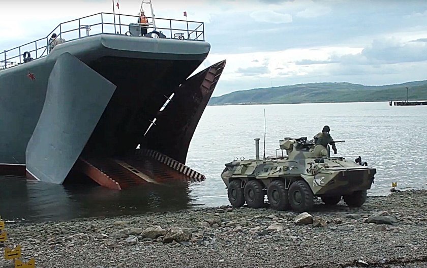 Высадка десанта БДК ВМФ России