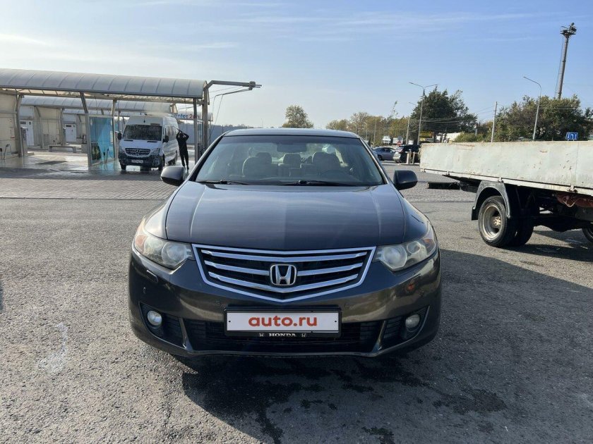 Тойота Камри 2008 г 2.4 автомат