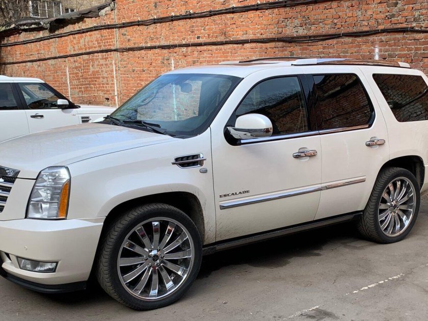 Кадиллак Эскалейд Platinum