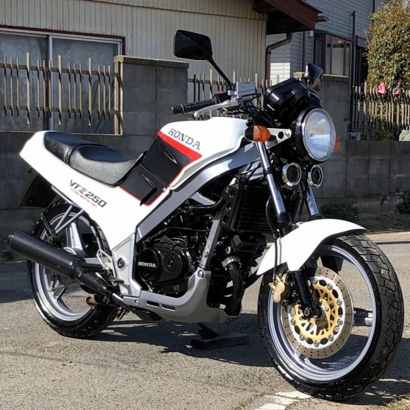 Хонда VTZ 250