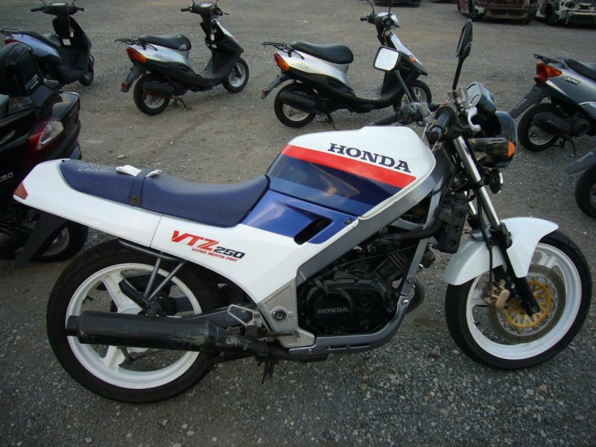 Хонда VTZ 250