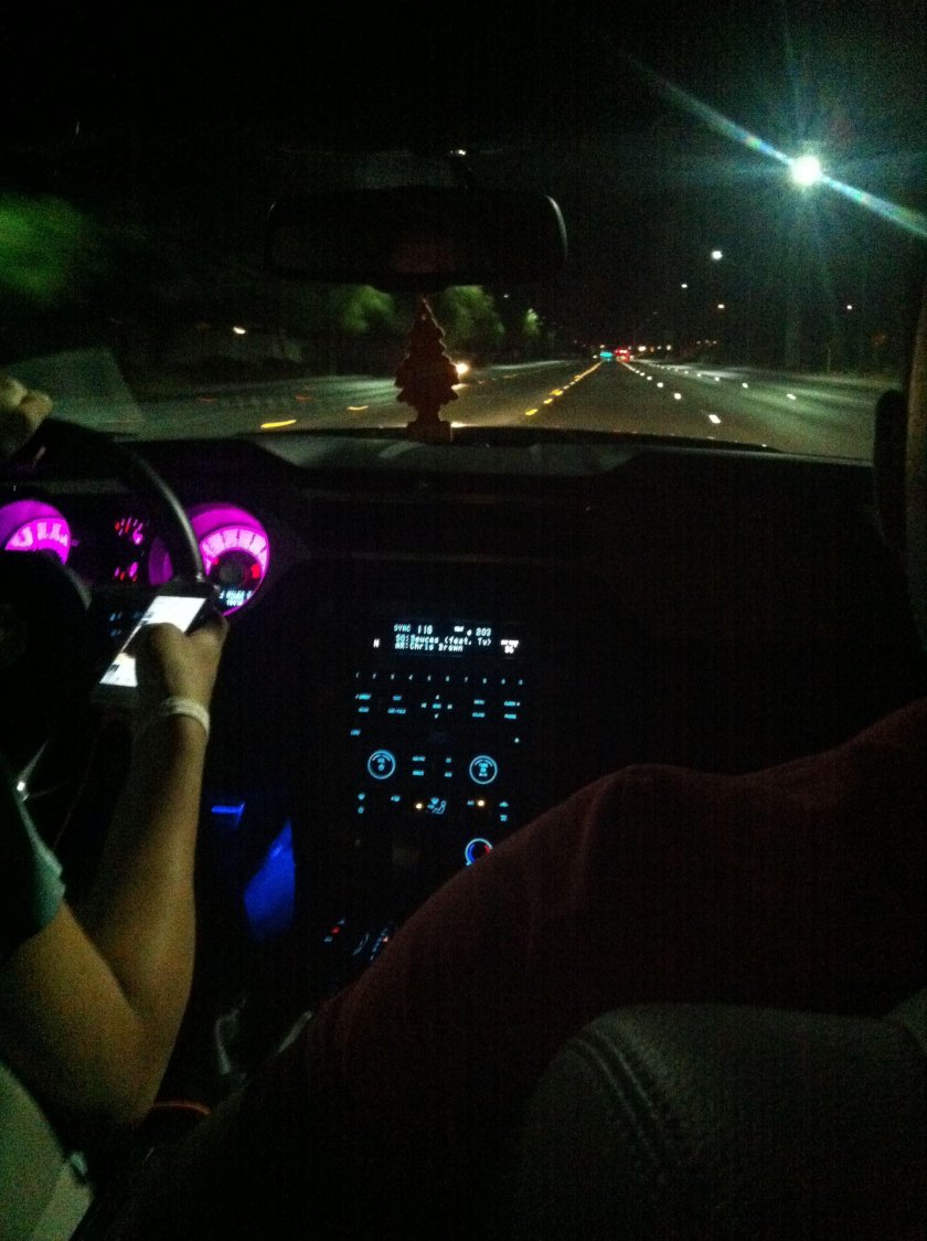 Машина ночью