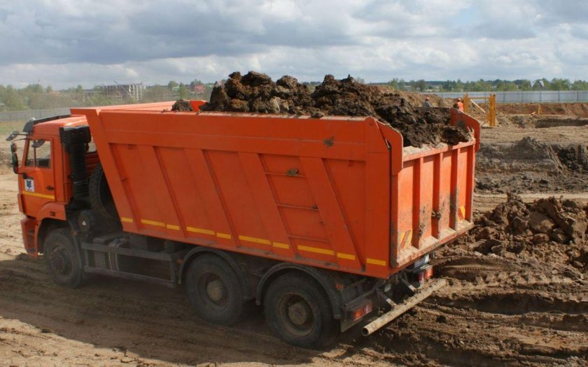 КАМАЗ С черноземом 10 кубов