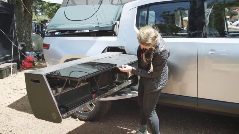 Rivian грузовик