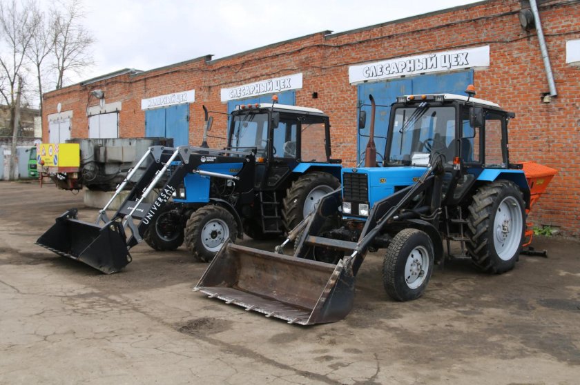 Машина уборочная Беларус 82мк-01