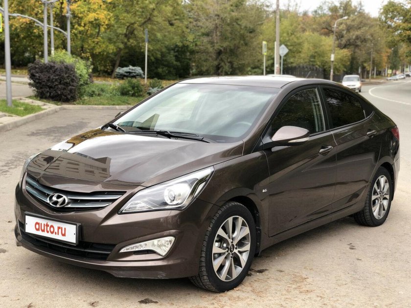 Hyundai Solaris 2014 седан коричневый