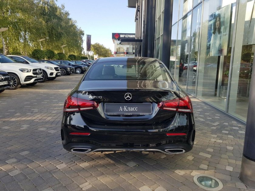 Mercedes a200 черный