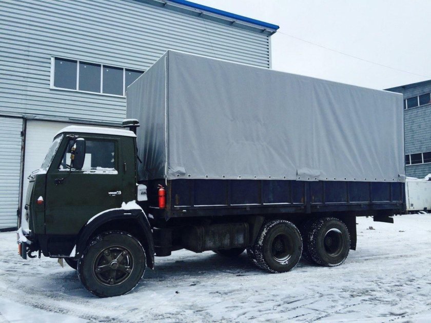 КАМАЗ 5320 бортовой тентованный