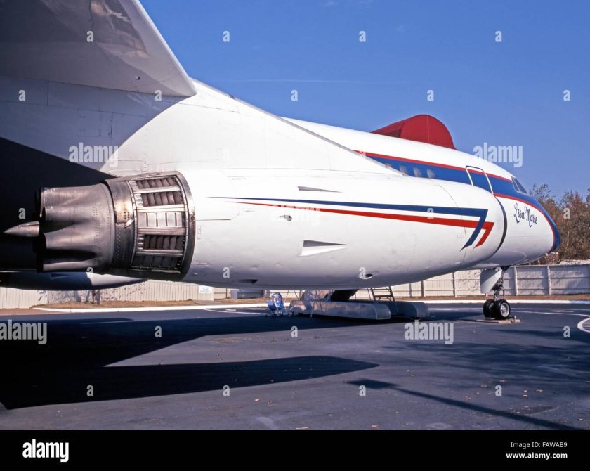 Самолет Элвиса Пресли