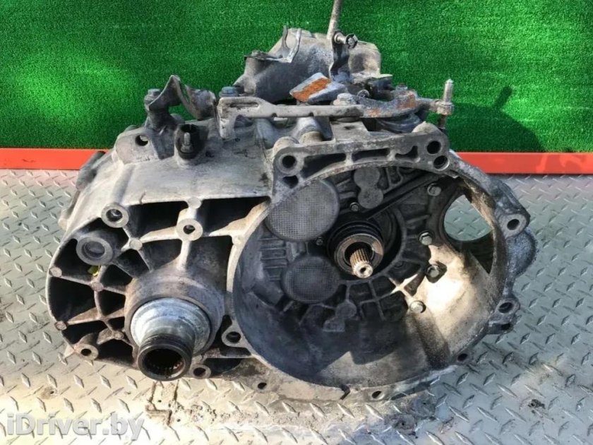 Технические характеристики Фольксваген МКПП Шаран 1.9 1997