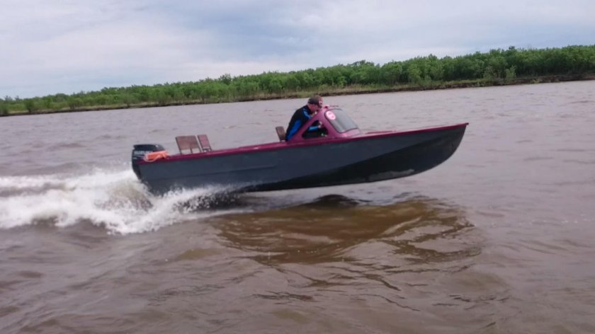 Катер Амур 1