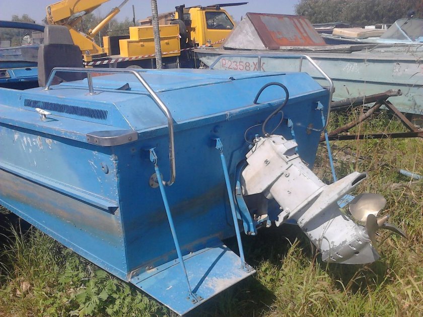 Амур катер откидная колонка