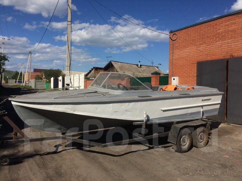 Катер Амур 1990