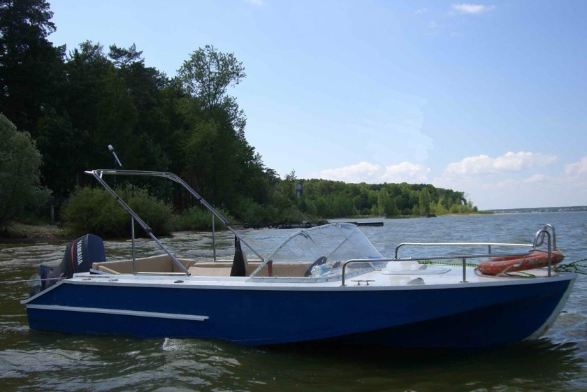 Катер Амур 2