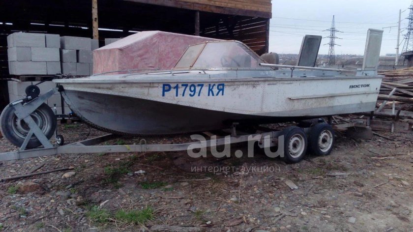 Катер Амур 7
