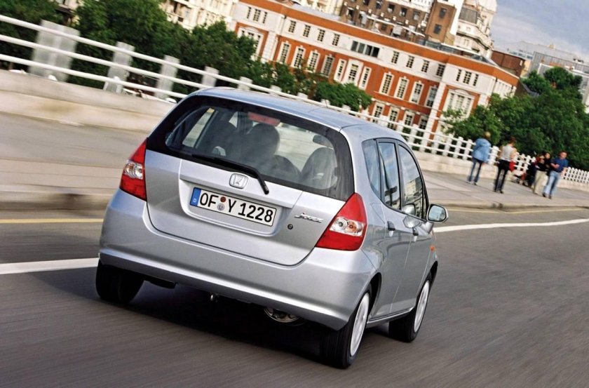 Honda Jazz 2004г.