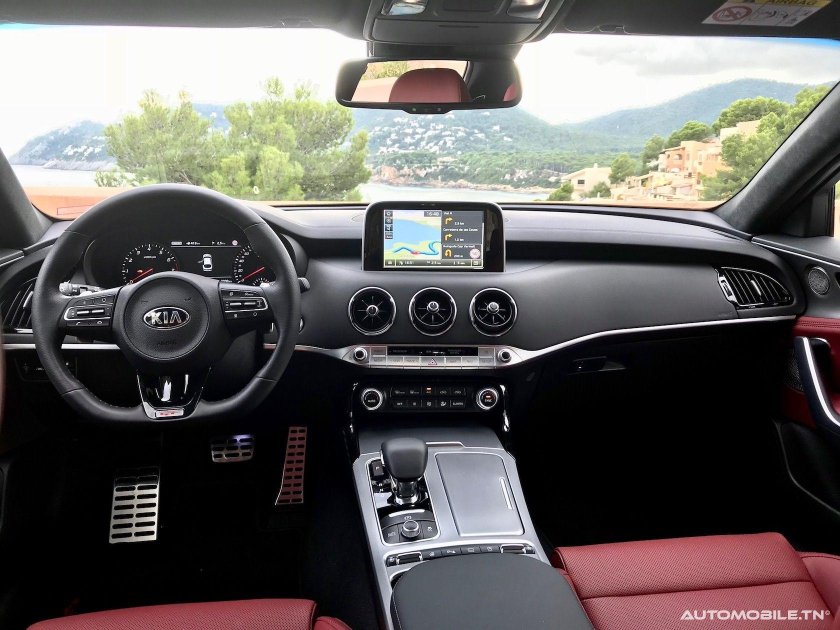 Kia Stinger салон