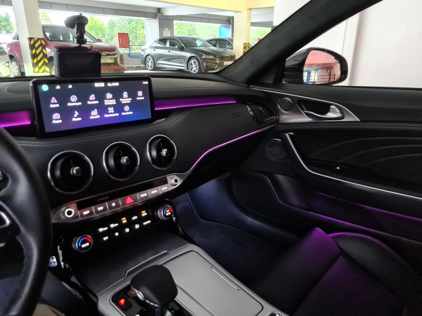 Киа Стингер 2020 салон