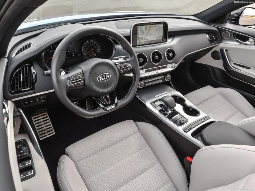 Kia Stinger Interior