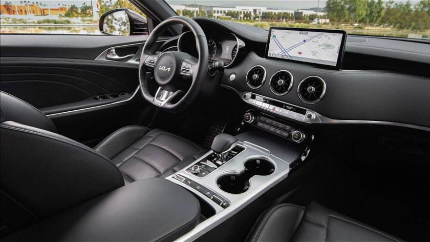 Новый Киа Стингер 2022