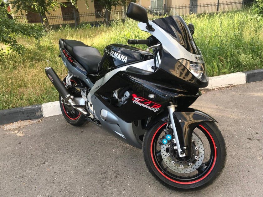 Ямаха тандеркет 600 черный