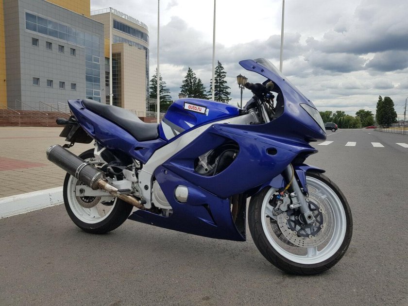 Yamaha yzf600r